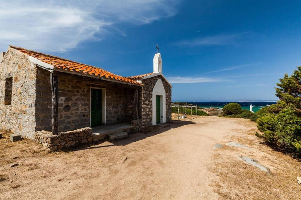 Bella Casa Con Giardino A 10 Minuti Dal Mare Leilighet Aglientu Eksteriør bilde